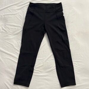 Lululemon capri leggings with pockets
